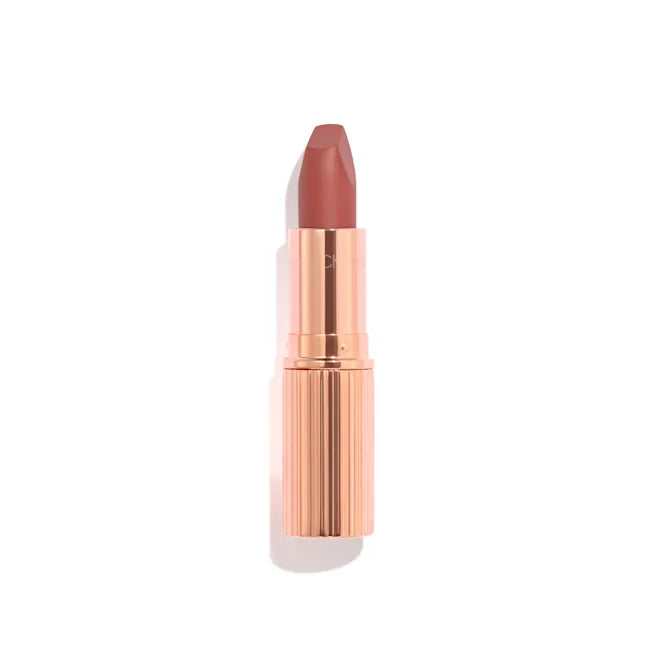 Charlotte Tilbury Matte Revolution Lipstick – Pillow Talk Medium shade detail