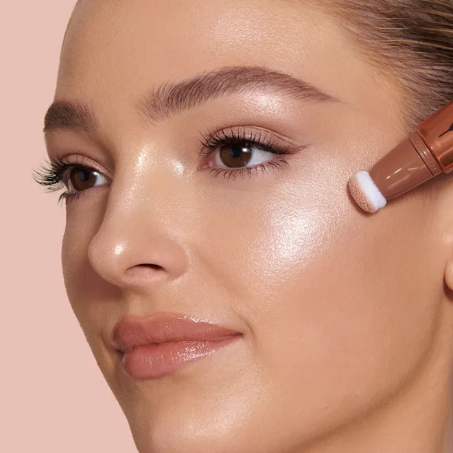 Charlotte Tilbury Hollywood Beauty Light Wand — Spotlight shade detail