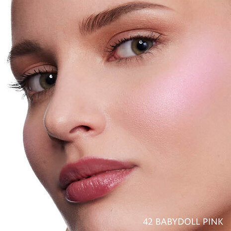 Yves Saint Laurent Make Me Blush 42 Babydoll Pink shade detail
