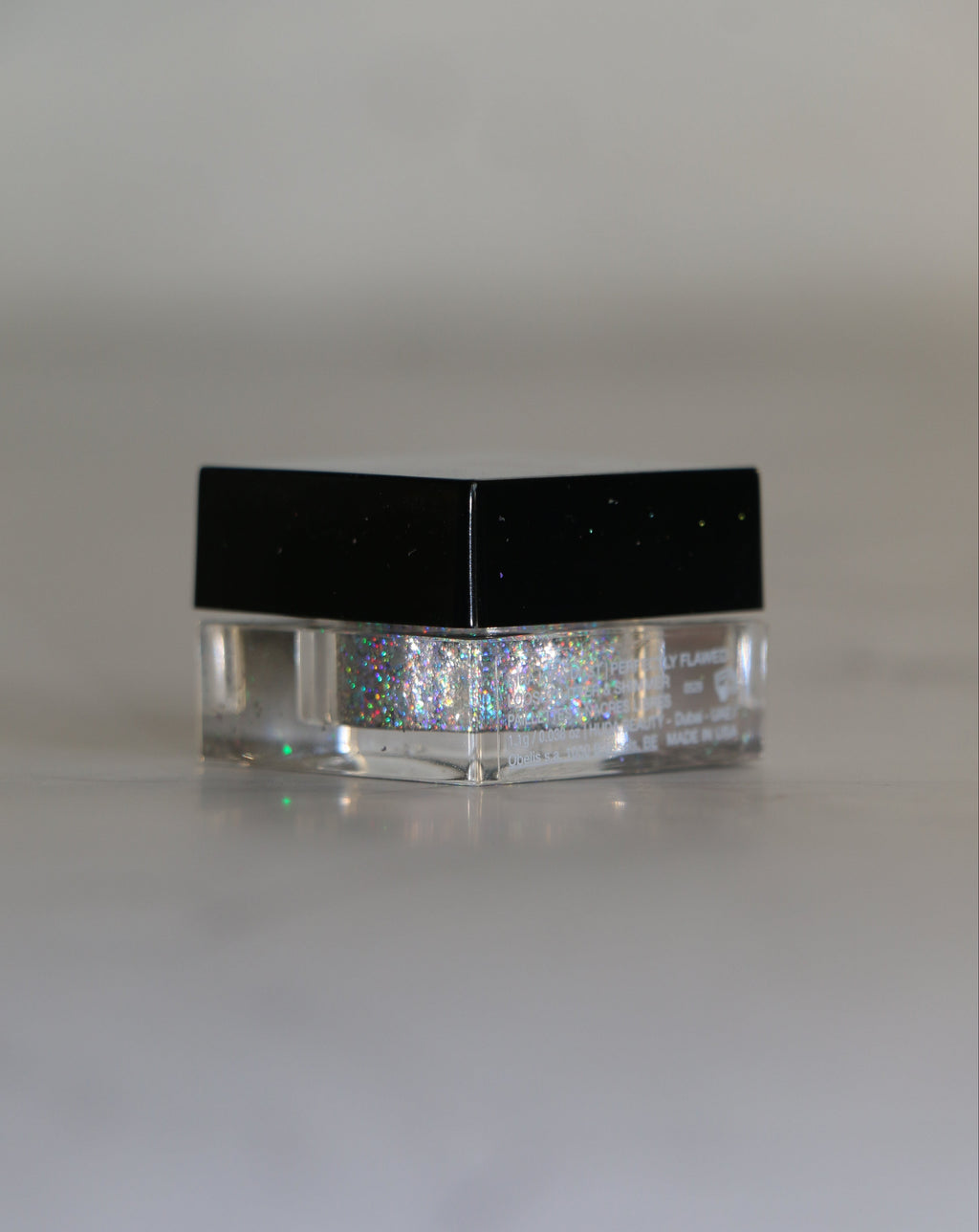 HUDA BEAUTY Glitter - Perfectly Flawed product image