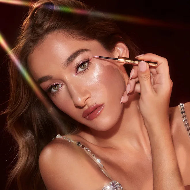 Charlotte Tilbury Pillow Talk Crystal Dimension Eyeliner – Pillow Talk shade detail