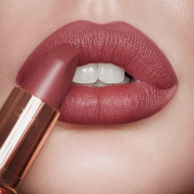 Charlotte Tilbury Matte Revolution Lipstick – Pillow Talk Medium packaging view